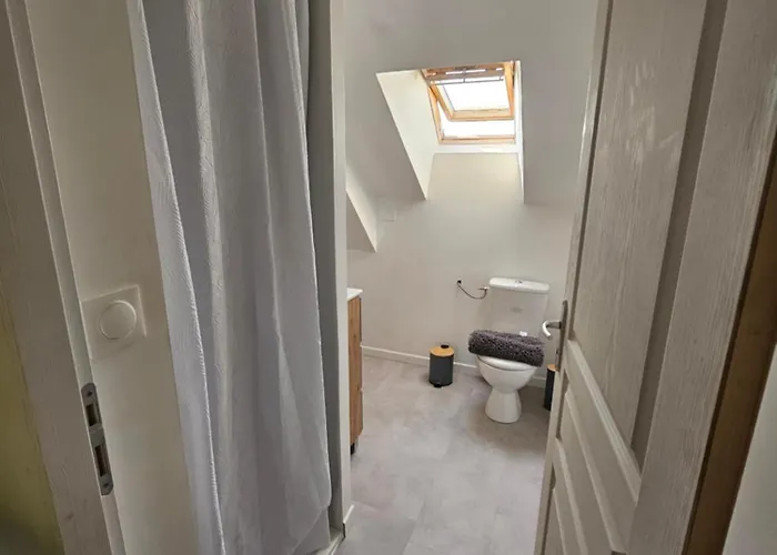 R Proche Circuit 24h Panzió *